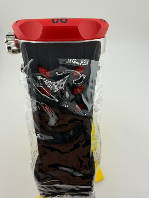48237-Invicta Venom Hydro Red, Black