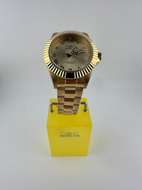 16739-Invicta Men's Pro Diver Quartz